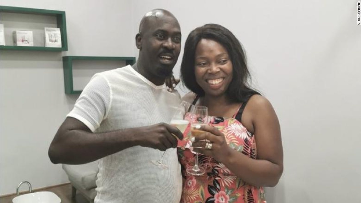 Гектор Мканси и Нонхланхла Солдат на свидании в спа-салоне / © Studio MoMa