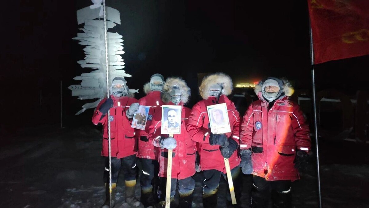    Фото: Максим Войцешук, Роман Красноперов, станция Восток, 70-я РАЭ, ААНИИ