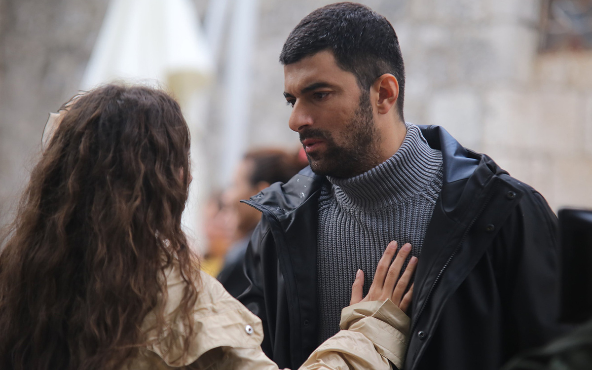 Кадр из сериала "Дочь посла"