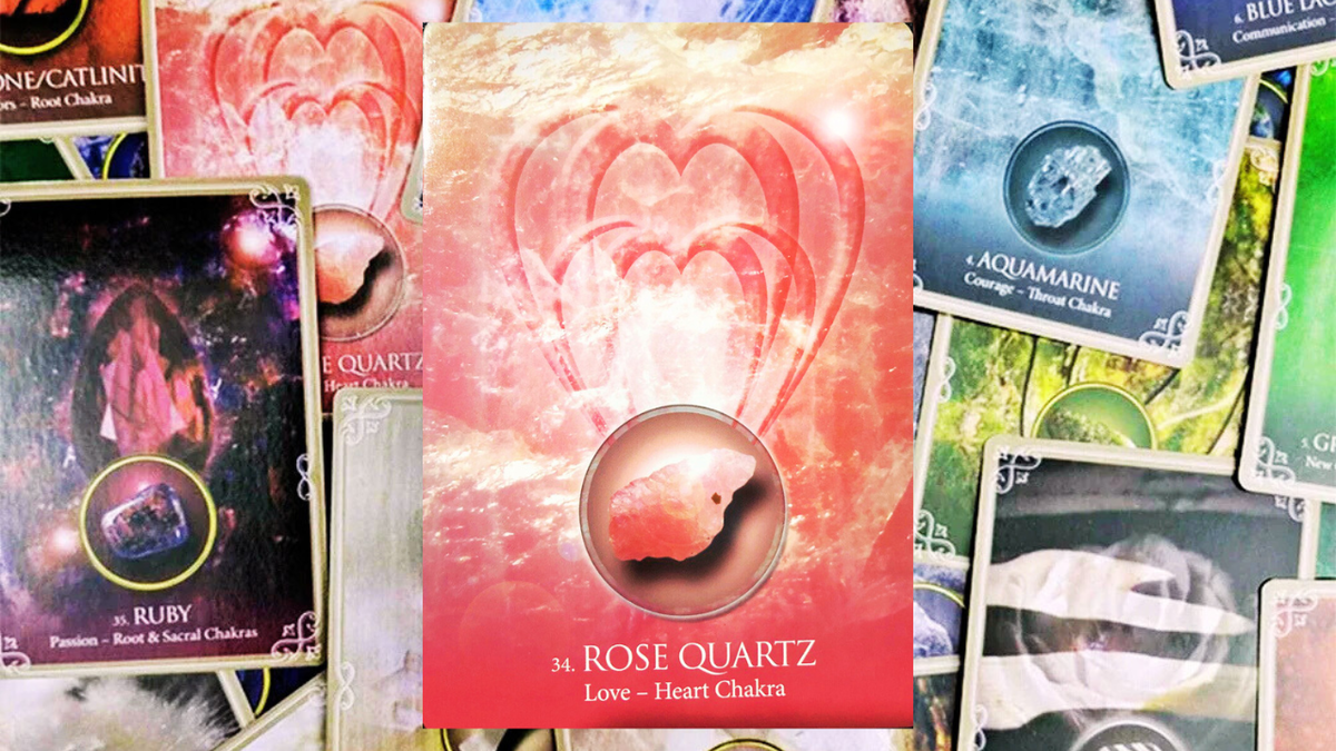 Розовый кварц. Photo «Eternal Crystals Oracle» Jade-Sky