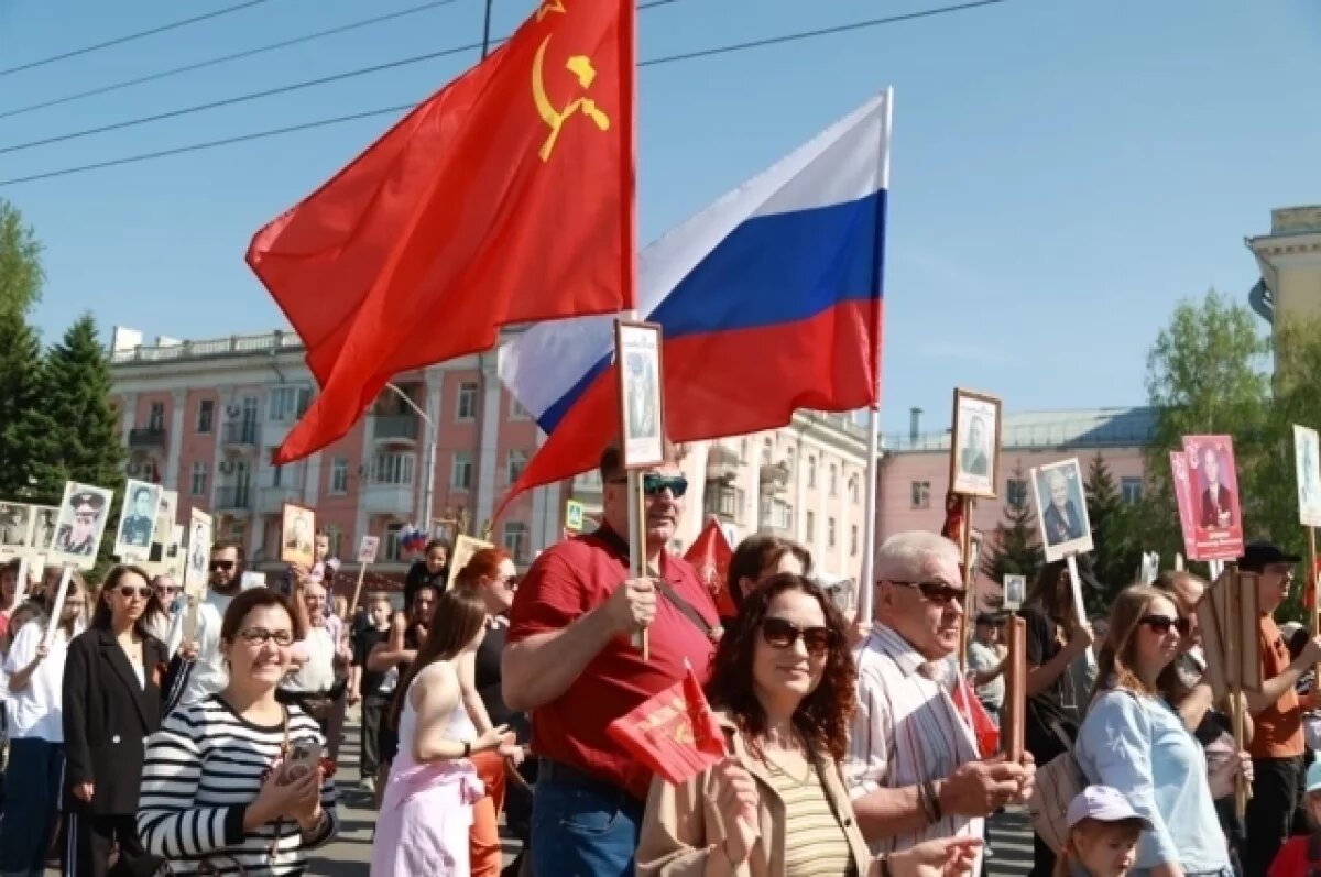    Более 77 тысяч ямальцев приняли участие в шествии Бессмертного полка