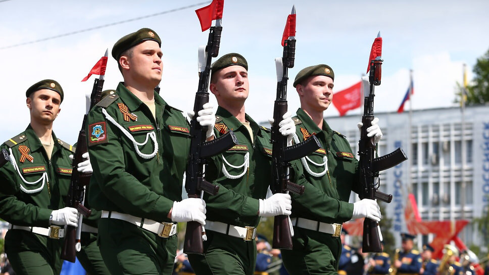 Парад в Новороссийске транслировали в прямом эфире на краевом телевидении и в интернете.📷Фото: Пресс-служба администрации Краснодарского края