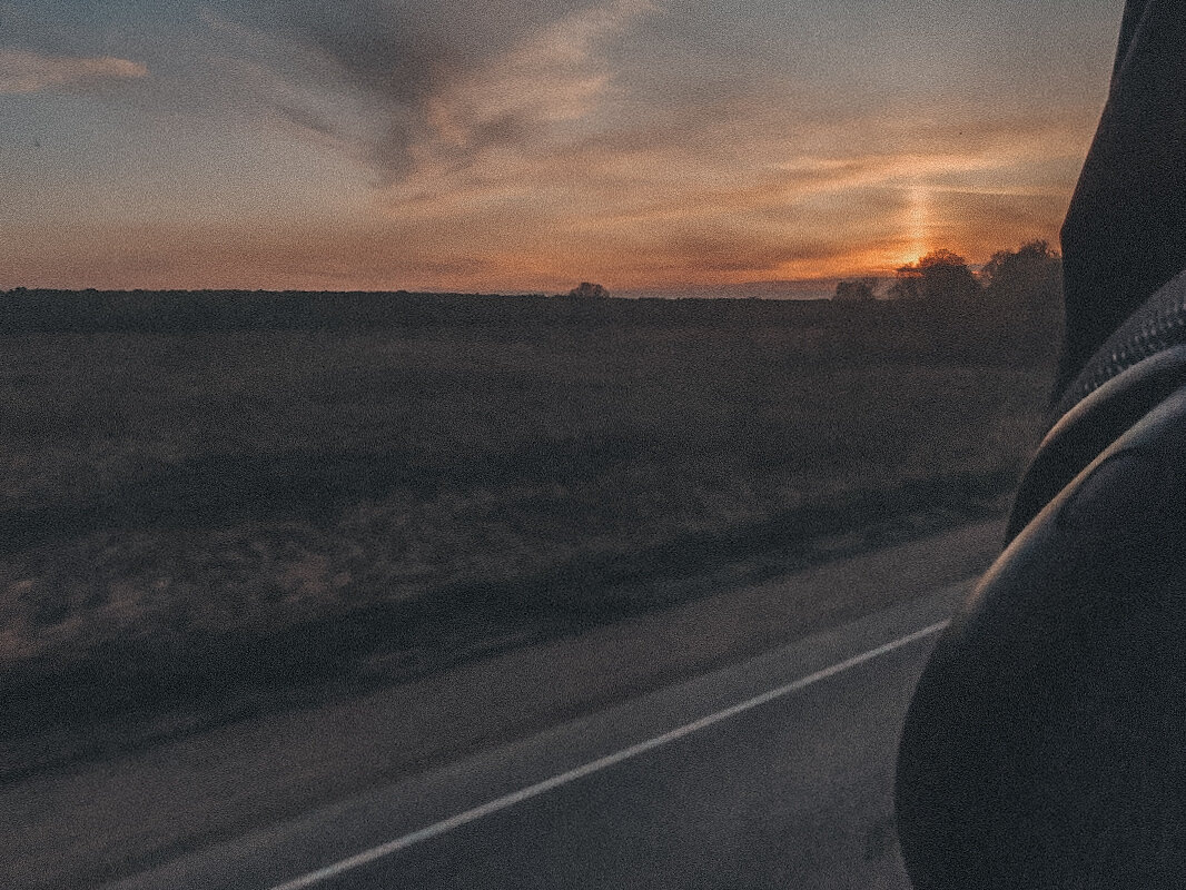 Закат из окна автобуса