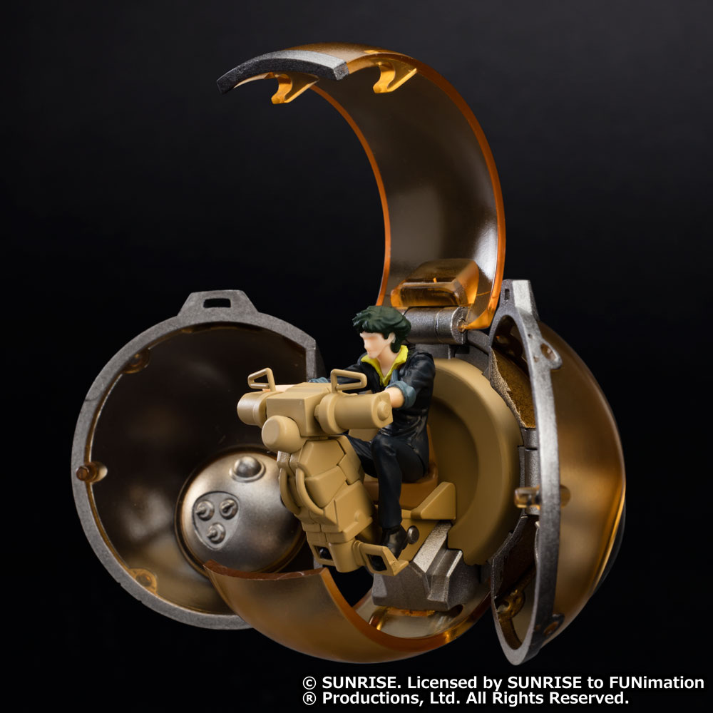 А тут видно, как он сидит...