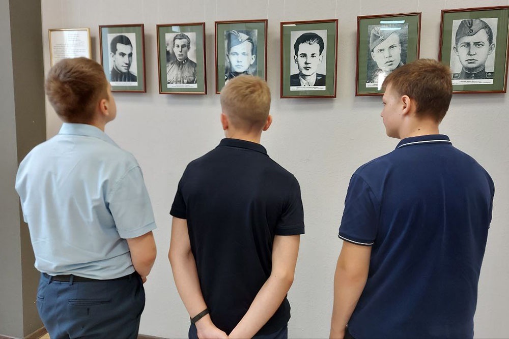    "Герои не должны быть забыты ни через 80, ни через 90, ни через 100 лет. Пусть память о них будет вечной", - заявила Ирина Вербицкая. / Фото: Юлия Потапова