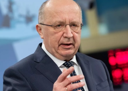     Еврокомиссар: Россия не так сильна, как хочет казаться, поэтому не победит Украину