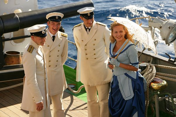 Анна Горшкова на съемках фильма «Пассажирка», 2008