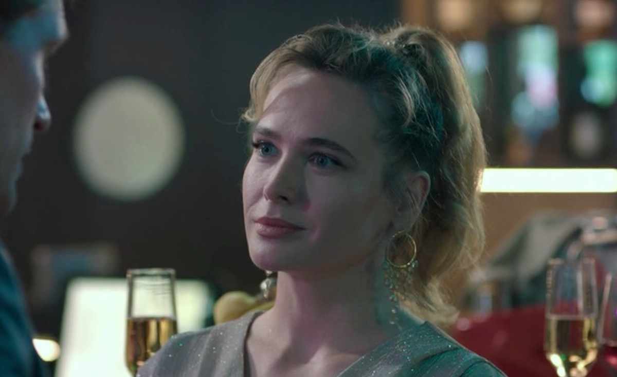 Анна Горшкова в сериале «Эффект домино», 2023