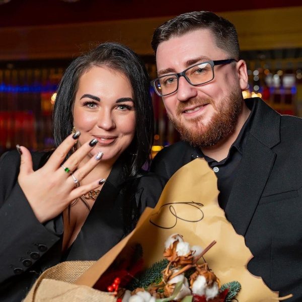    Александра с мужем Павлом. Фото: СтарХит