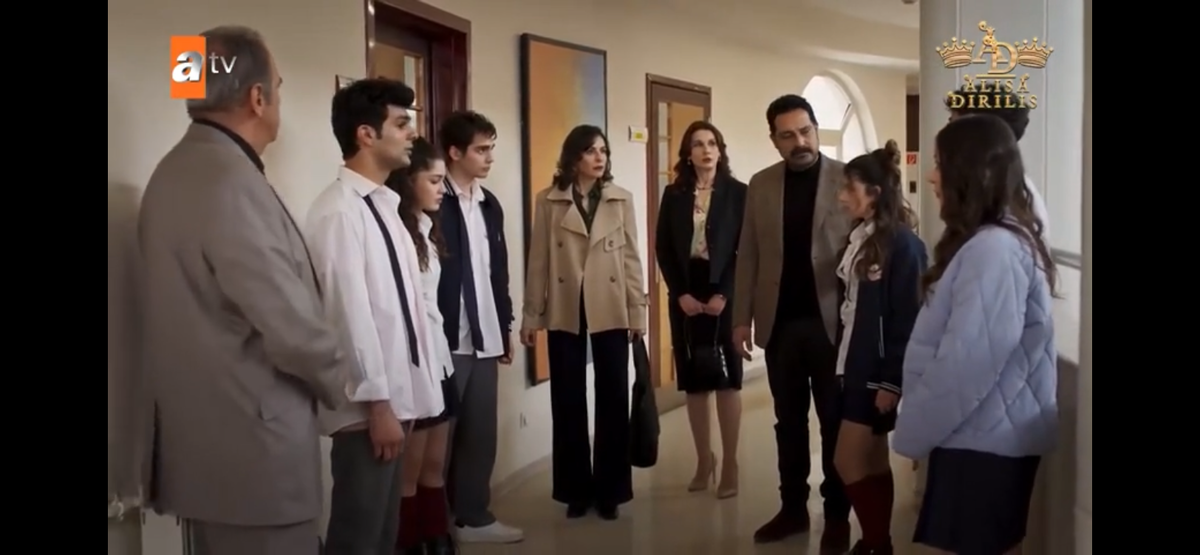 Стоп кадр из сериала «Долг жизни»