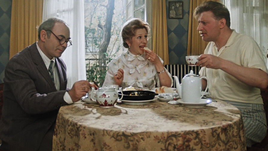 Отставленный, но не вполне отпущенный.