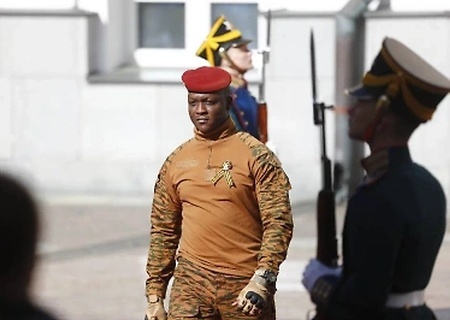    Президент Буркина-Фасо: от российского «Орешника» содрогается весь мир