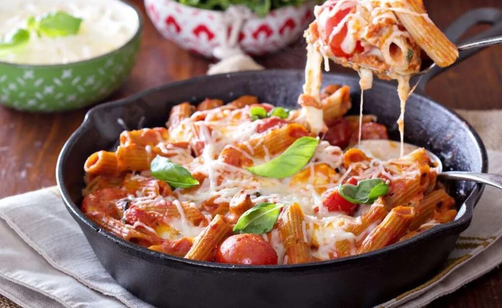 Что поесть, если совсем не хочется готовить: 10 идей без плиты и сковородки