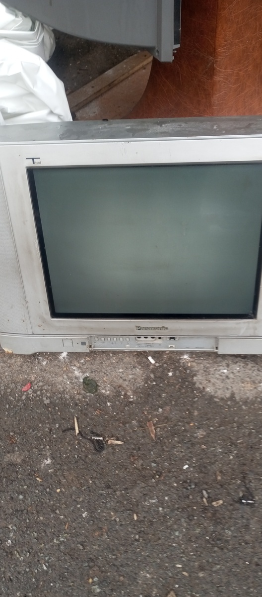 Первая телевизор Панасоник 