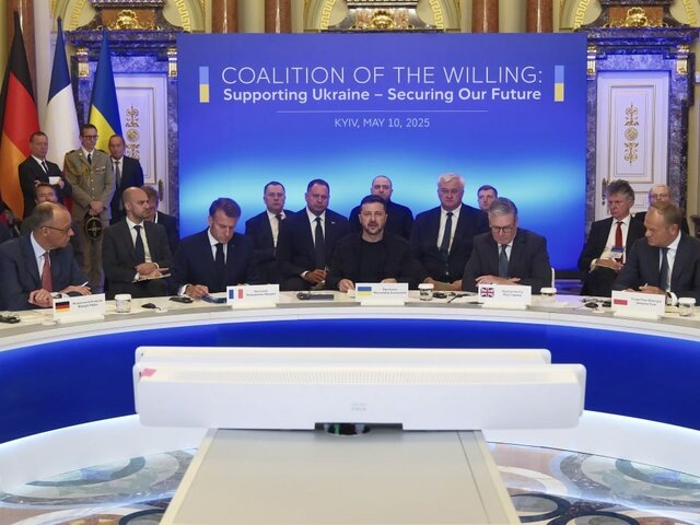    Фото: AP Photo/Vitalii Nosach