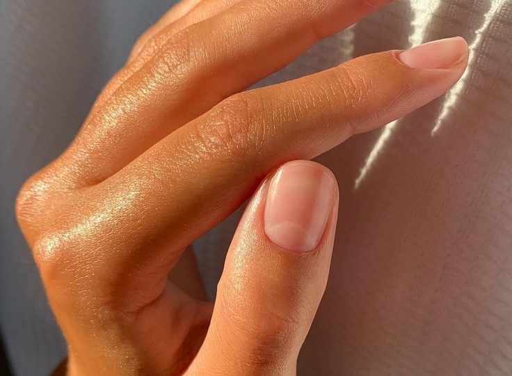 Как ухаживать за ногтями дома: 10 правил для здоровья и красоты!