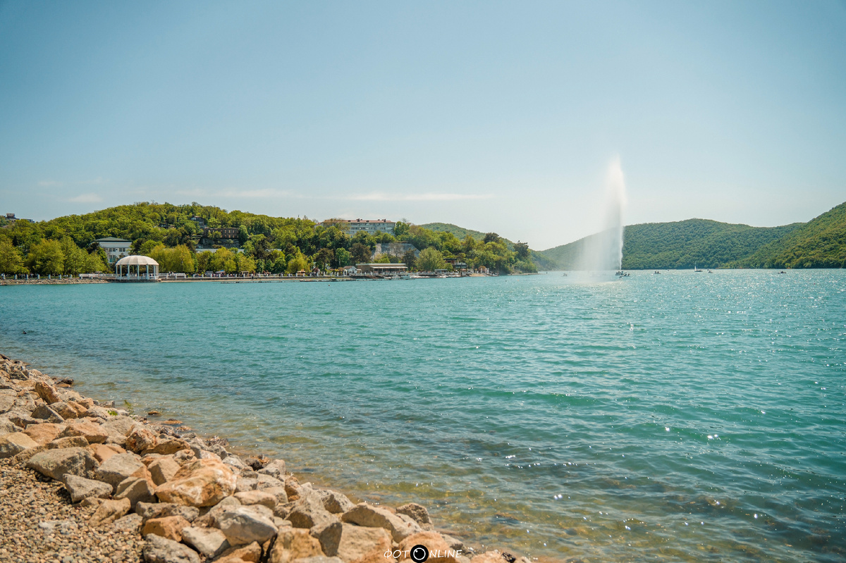 листайте вправо