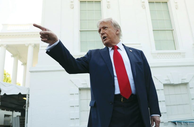 photo credit: KEVIN LAMARQUE/REUTERS