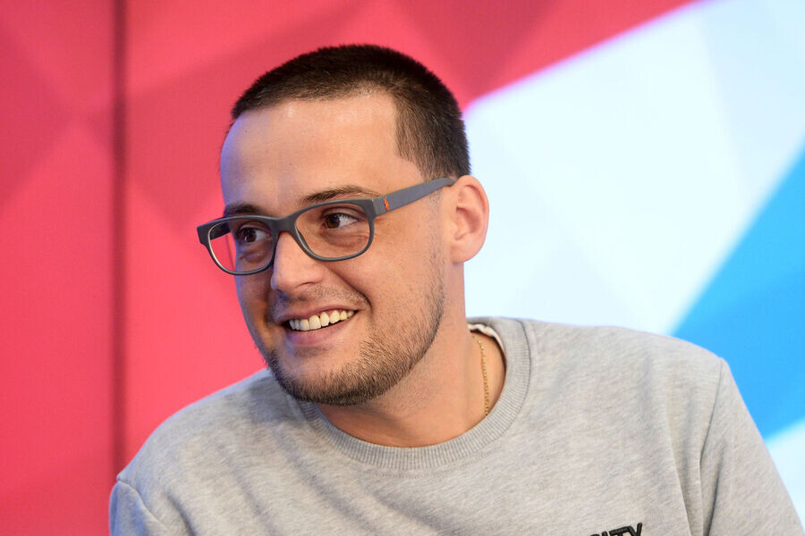 Обаятельный рэпер Алексей Долматов (Гуф), фото из социальных сетей