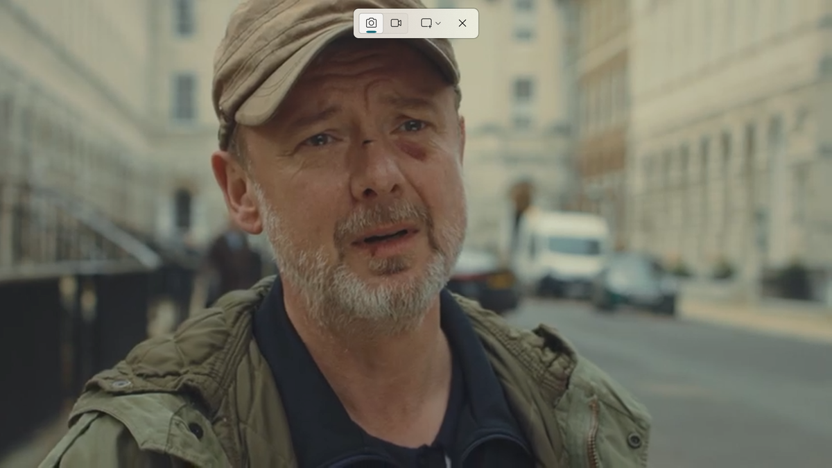 Кадр из сериала.