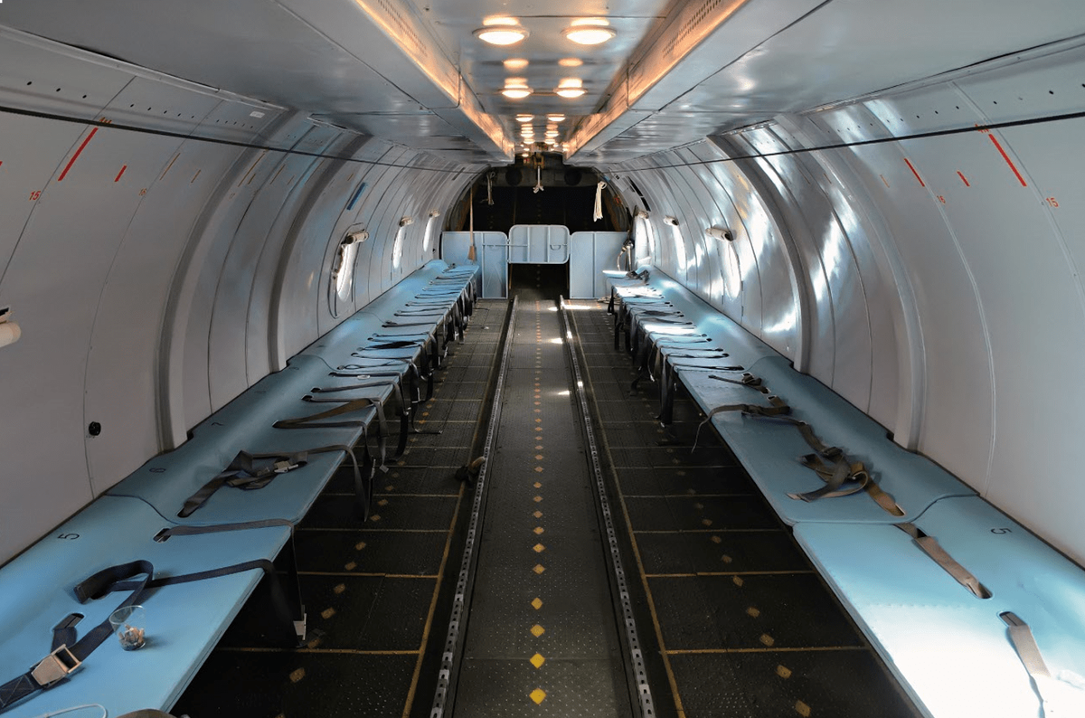 Внутри грузового Ан-26