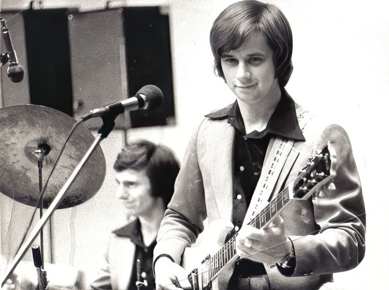 Алексей Милославский и Юрий Финк в ВИА «Голубые гитары»,1979 г.