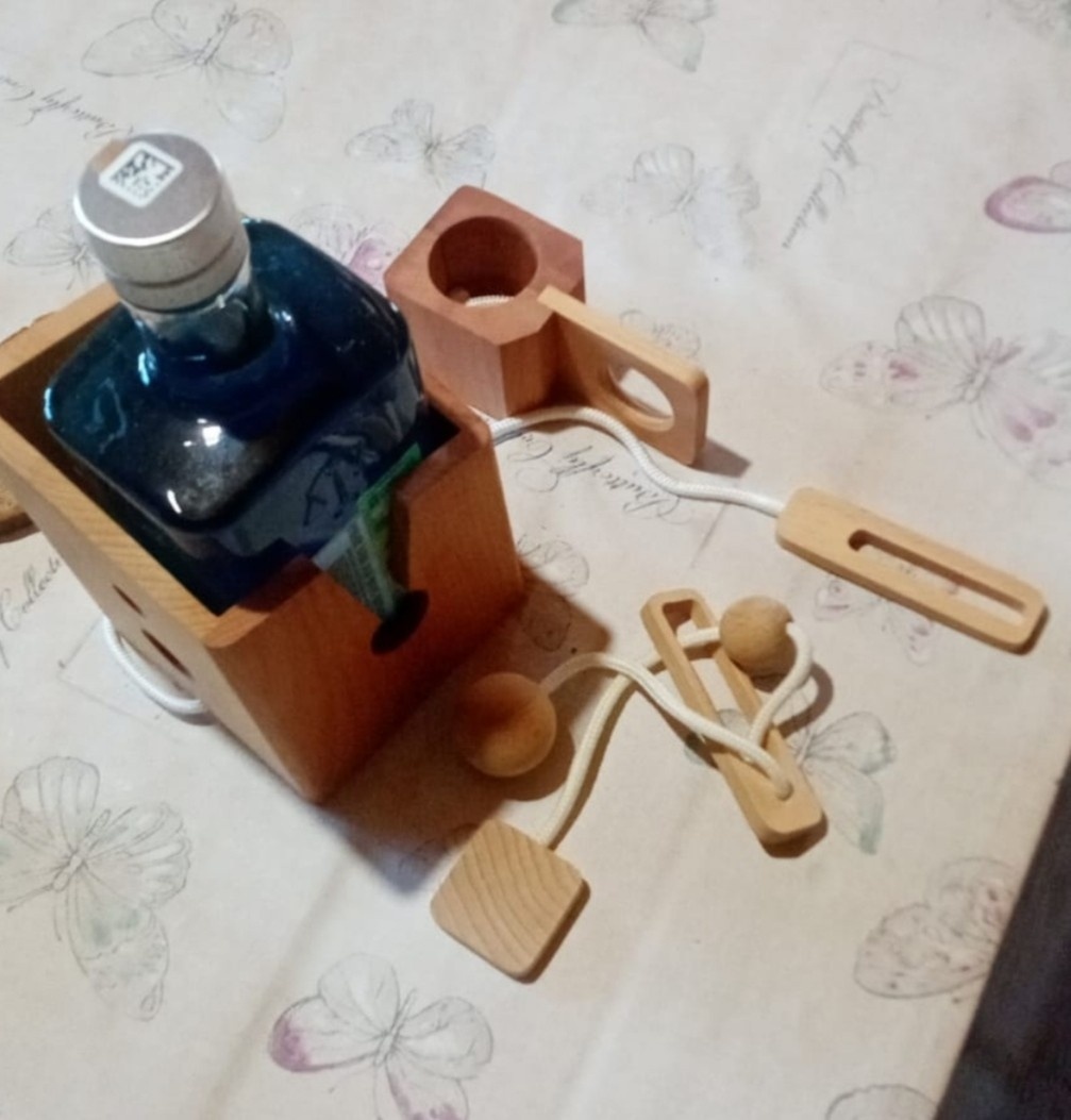 Головоломка в разобранном виде