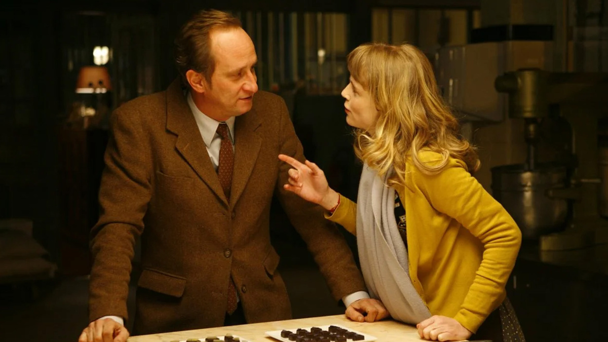 Кадр из сериала "Анонимные романтики"