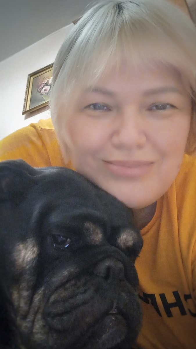 Автор канала с Bonya