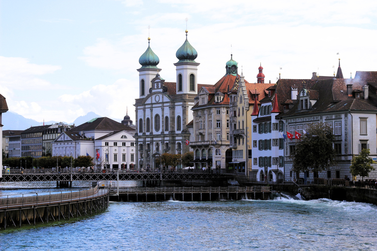 Люцерн. Река Ройс