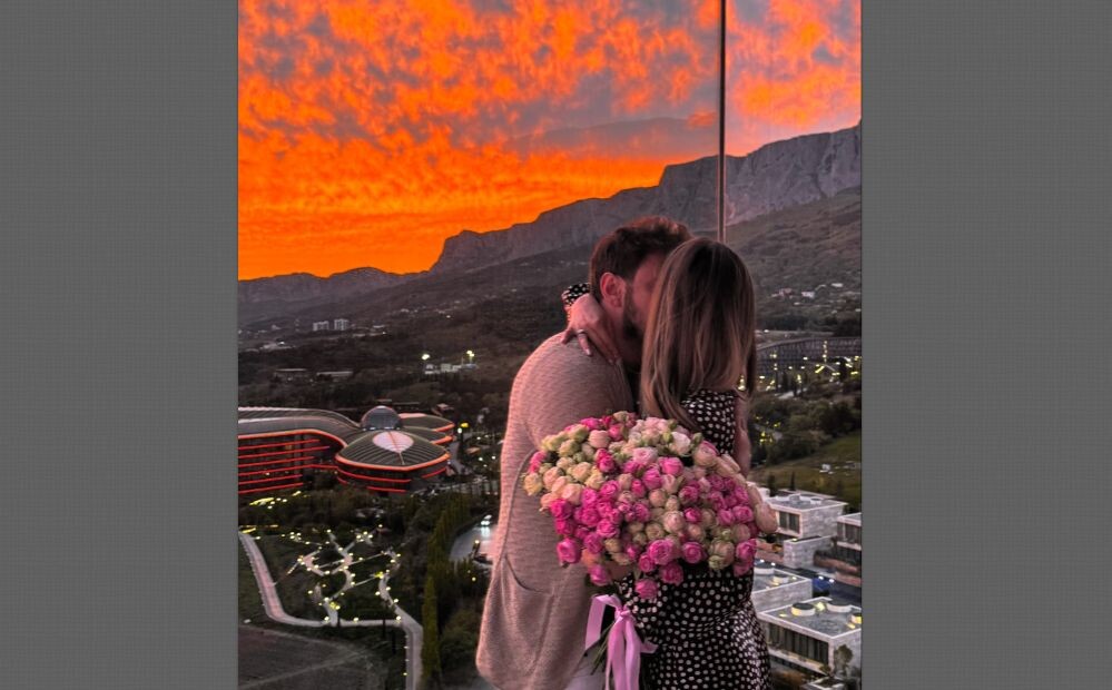 Пётр сделал предложение Агате в очень романтичной обстановке