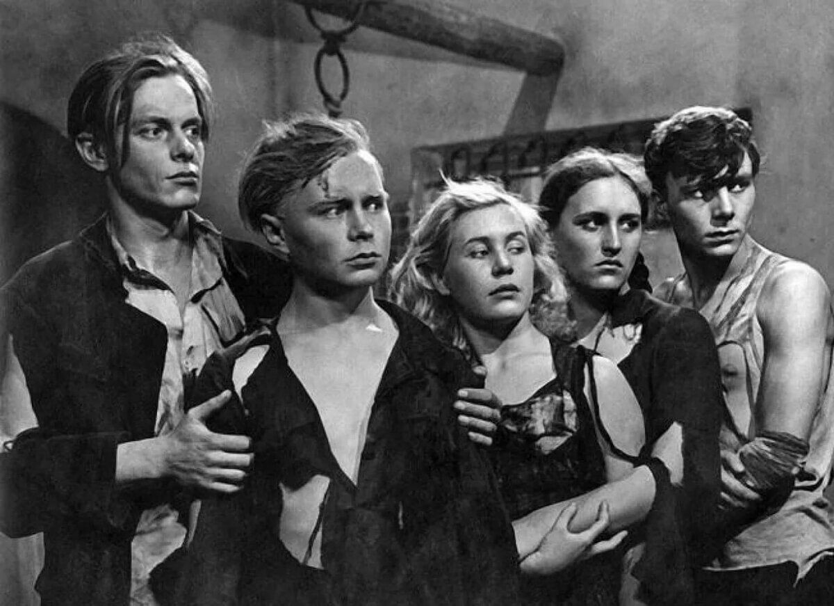 Кадр из фильма "Молодая гвардия" (1949, Сергей Герасимов)