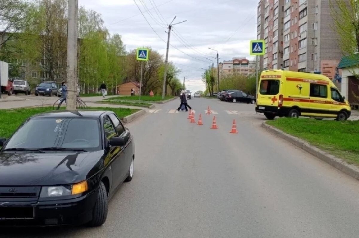    Пострадавшую увезли с места аварии в машине скорой помощи.