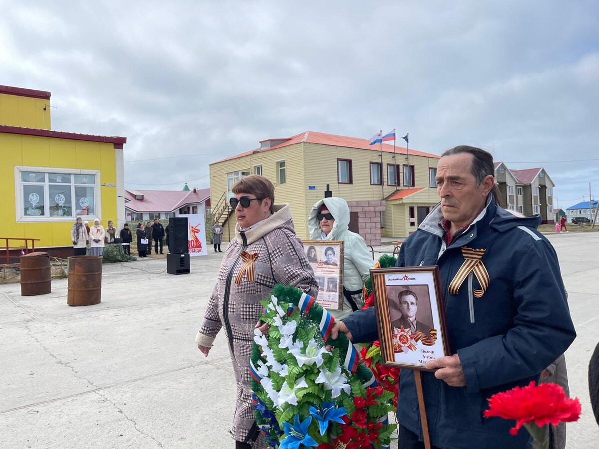 "Бессмертный полк" прошёл по площади села Никольское. 