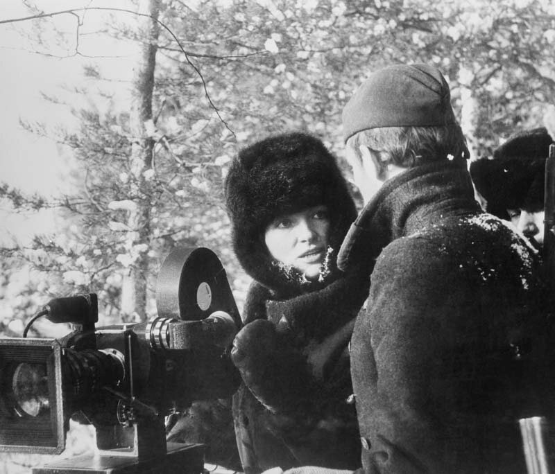 Лариса Шепитько на съемках