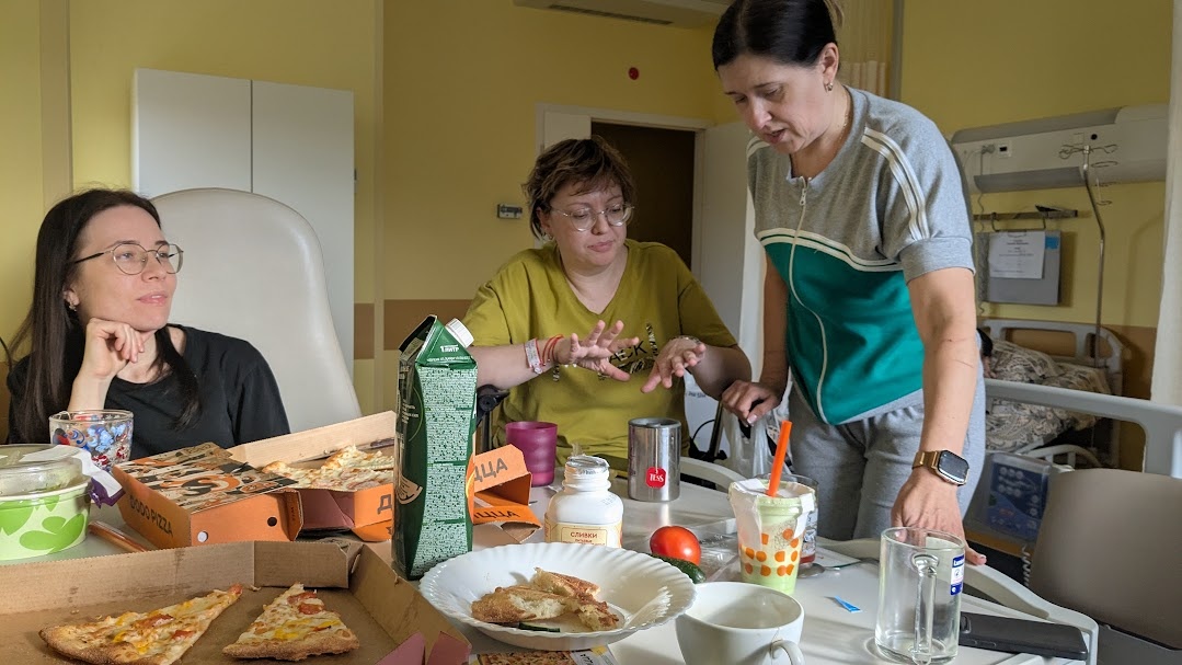 Собрались поесть пиццу. Фото автора