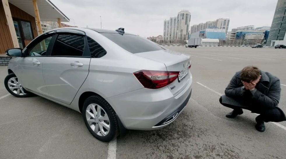 Счастливый владелец Лады Весты НГ