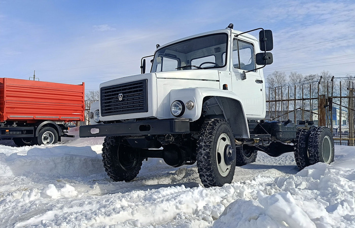 ГАЗ-3308 сняли с производства: чем собираются заменить легендарный грузовик