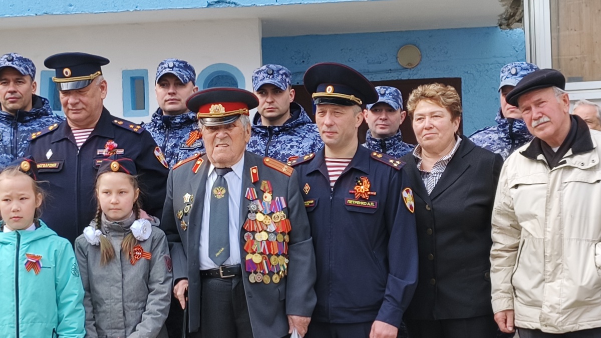 Вячеслав Алексеевич принимает поздравления