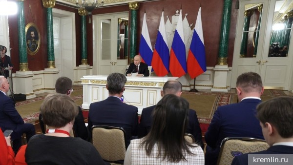     Фото: kremlin.ru   
 Текст: Антон Антонов