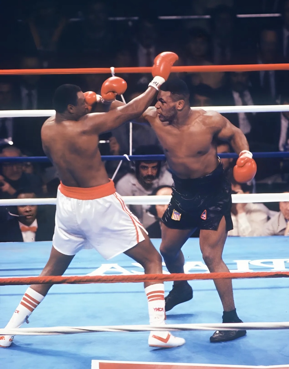 Ларри Холмс и Майк Тайсон