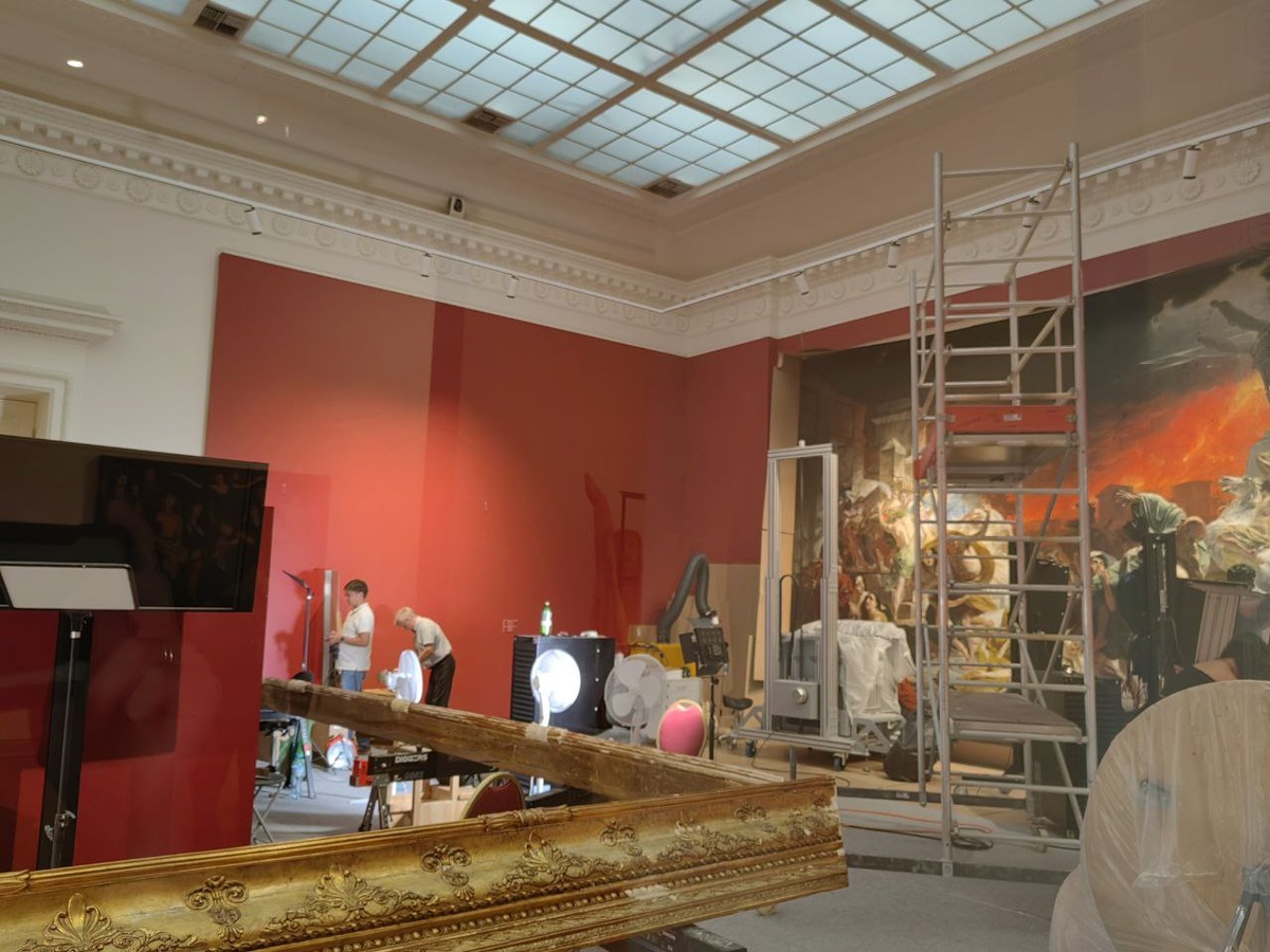 Последний День Помпеи в Русском музее на реставрации. Фотография сделана осенью 2024 года.