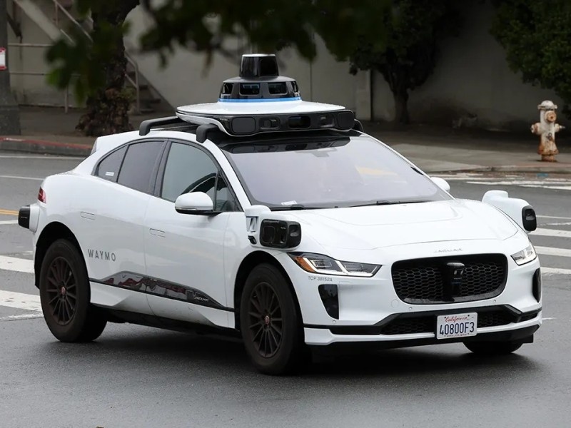    Беспилотные автомобили Waymo лучше людей избегают аварий на дорогах