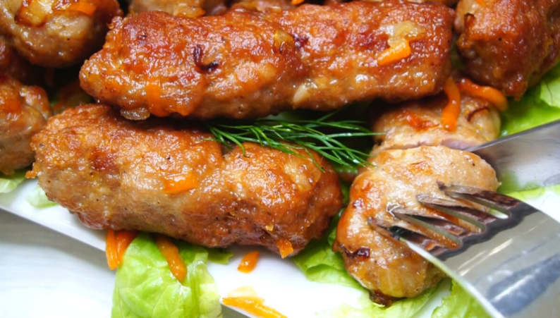 "Чевапчичи". Прелесть таких колбасок не только во вкусе, но и в приготовлении - без заморочек.