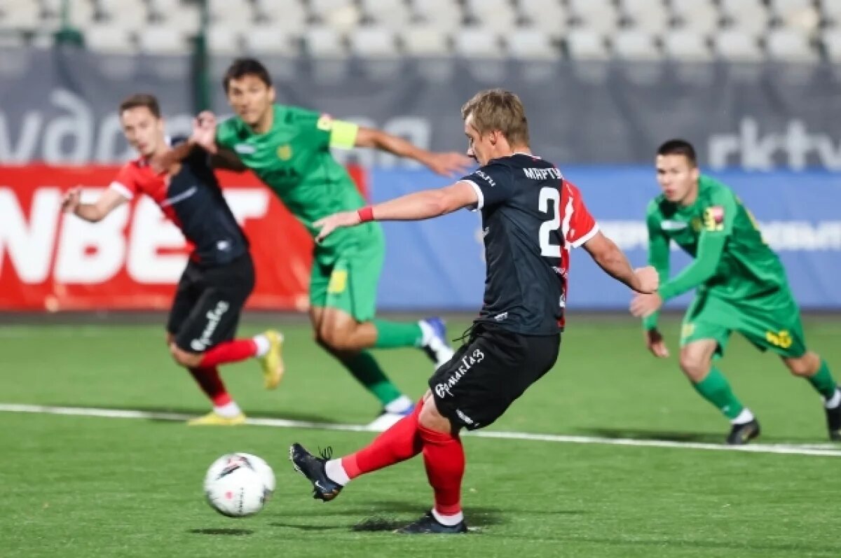    Пермяки всем стадионом споют «Катюшу» на матче «Амкара» 11 мая