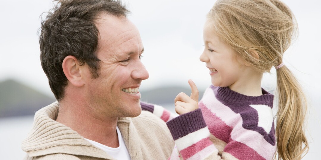 Я пришёл домой, а их уже не было. Ни дочки. Ни жены. Только пустая тишина и бутылка