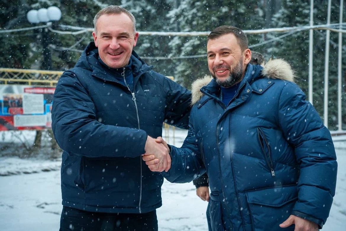    Руслан Кухарук поздравил жителей ДНР с очередной годовщиной референдума о независимости