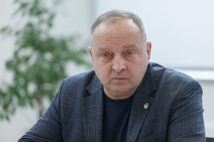    Юрий Суворов: «Общество стало по-другому смотреть на СВО. Главное — не создавать видимость того, что делается во благо».   
Фото: «БИЗНЕС Online»