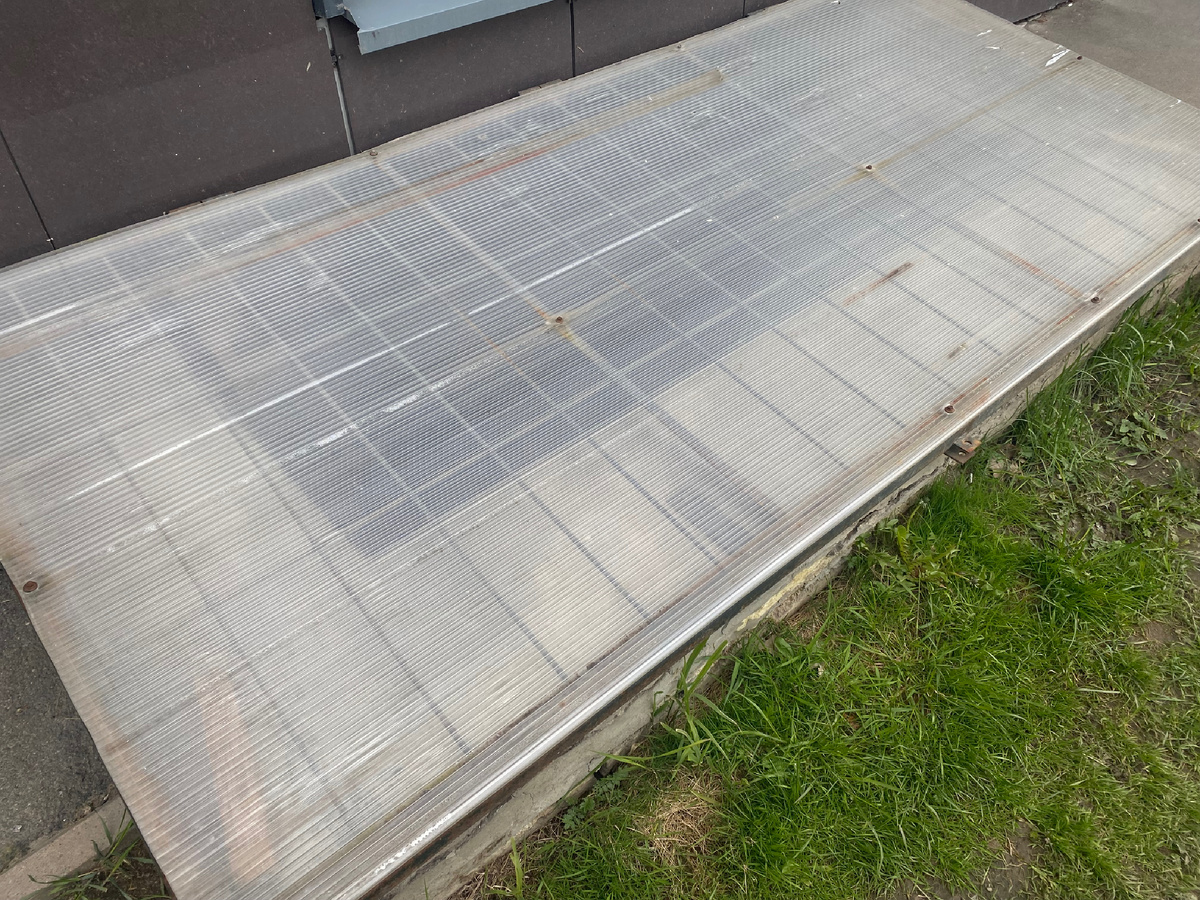 Ячеистый поликарбонат после 10 лет использования