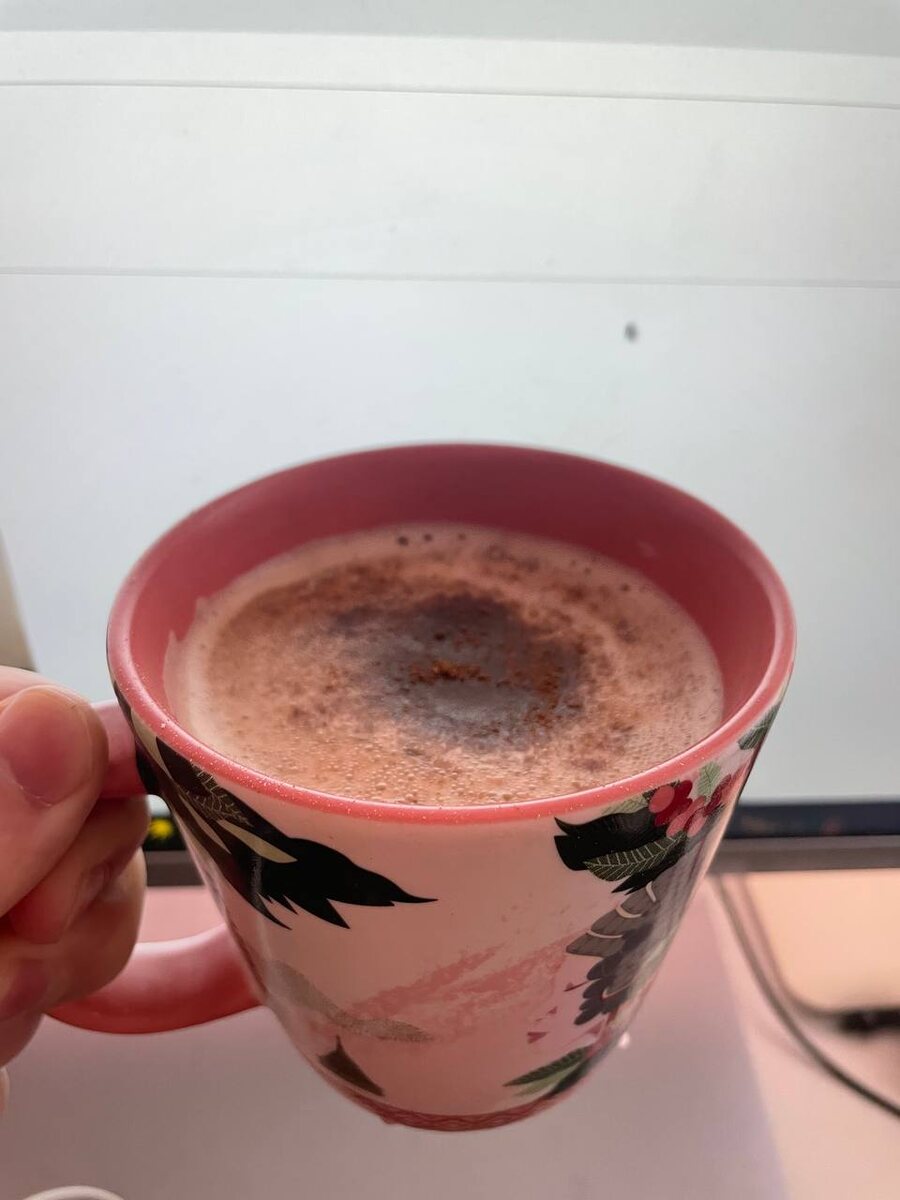 Кофеек с корицей и приятным запахов, самое то, для хорошего утра!